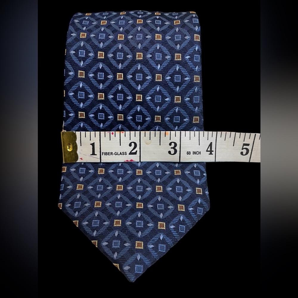 Jos A Bank Tie - Picture 3 of 6